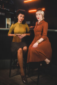 Mode im Stil der 40er Jahre, Vintage Mode aus Berlin, 40er Shirt, A-Linien Rock, Mantelkleid